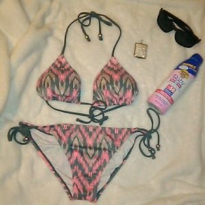 💥NWOT Billabong 2pc bathing suit Pink & Grey sz L